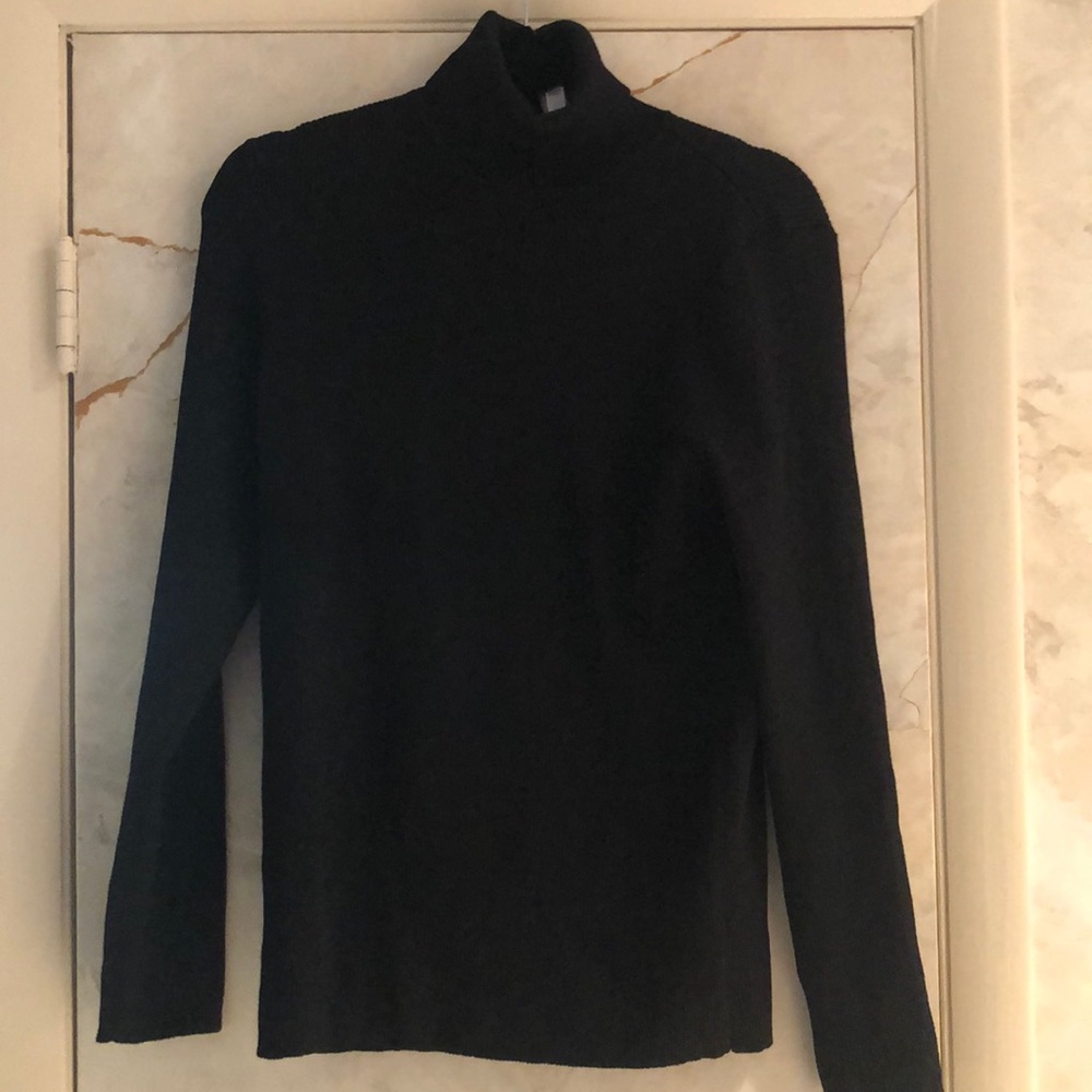 Chico’s Outlet Black Turtleneck sweater w/shimmer